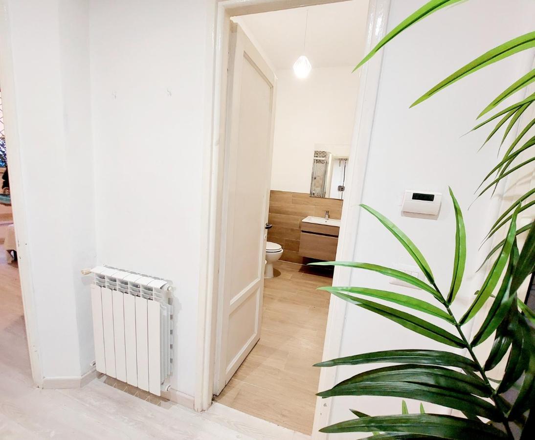 Bbhome Stylish Gold Apartment Near Trastevere Station Rome Exterior photo